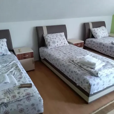 Casa de hóspedes Ne Koristi Se *